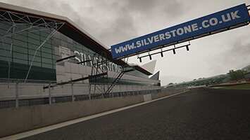 Silverstone (32 Pits)